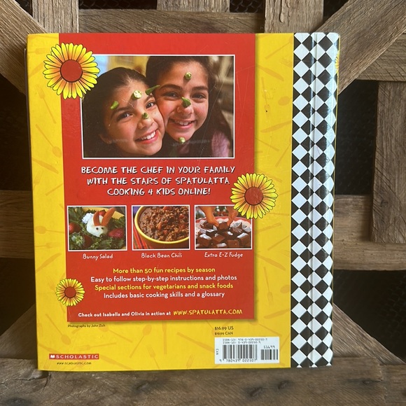 The Spatulatta CookBook, Recipes for Kids, by Kids, James Beard Award Winner - Picture 2 of 7